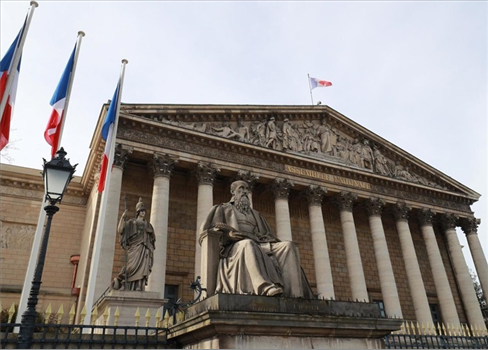 البرلمان الفرنسي يشرع قرار يتهم العثمانيين بارتكاب مذابح ضد الآشوريين