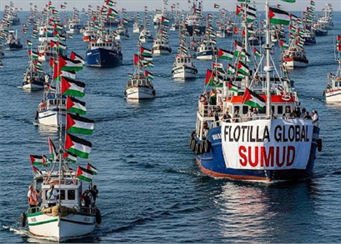 17 سفينة من اسطول الصمود تواصل الإبحار نحو غزة