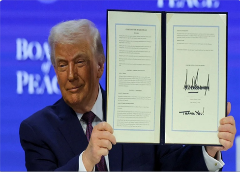 ترامب يوقع الميثاق التأسيسي لمجلس السلام في دافوس