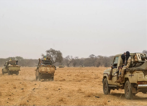  ممتمردو الطوارق يعلنون السيطرة على قاعدة عسكرية شمال مالي