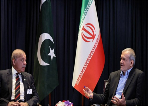 باكستان تعلن دعمها لإيران في الحصول على برنامج نووي سلمي