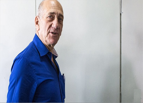 أولمرت ودحلان يتباحثان في أبوظبي حول مستقبل غزة 