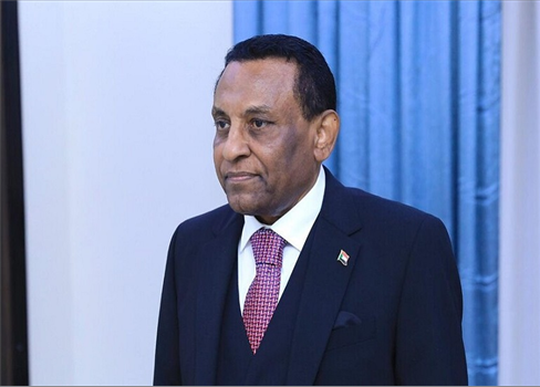 كامل إدريس .. الحرب في السودان أشوكت على نهاياتها