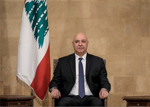 الرئيس اللبناني يطالب أمريكا بالضغط على إسرائيل للانسحاب من الجنوب