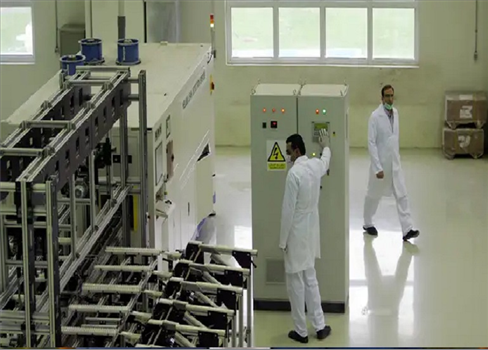 إيران تتمسك ببرنامج تخصيب اليورانيوم وترفض وضع أي قيود عليه