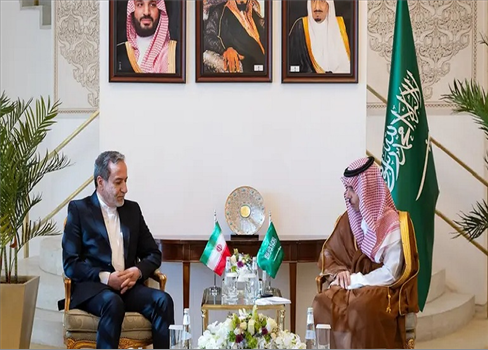 وزير خارجية السعودية يستقبل نظيره الإيراني في الرياض