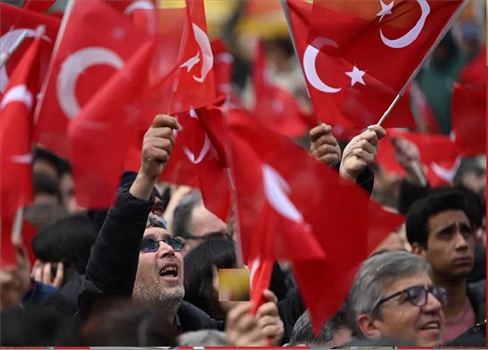 رئيس العليا للانتخابات التركية: نتائج الانتخابات ستعلن مساء يوم الاقتراع