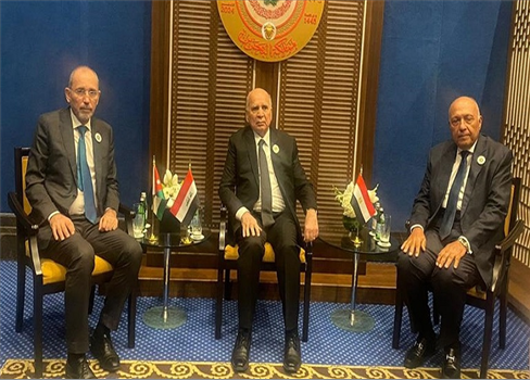 الأردن ومصر والعراق يدعون لتحرك 