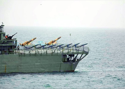 مناورات بحرية 