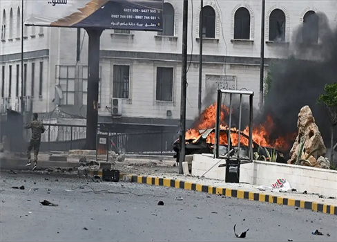 مقتل جندي وإصابة آخرين بانفجار سيارة مفخخة في دمشق
