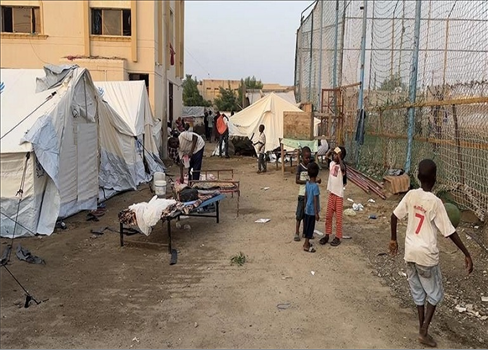 600 ألف سوداني نزحوا إلى التشاد هربا من الحرب