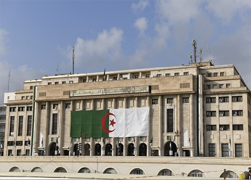 مجلس الأمة الجزائري يوافق على إرسال قوات من الجيش إلى النيجر