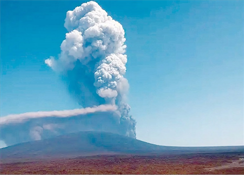 بركان إثيوبي يثور بعد 12 ألف عام ورماده يصل إلى اليمن ودول عربية