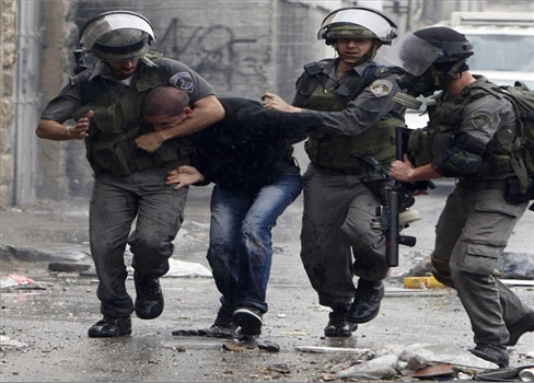 الاحتلال ينفذ حملة اعتقالات واسعة في الضفة تشمل قيادات في حركة فتح