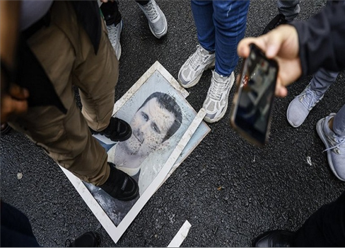 دمشق تصدر مذكرة توقيف غيابية بحق الأسد