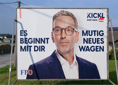 حزب يميني متطرف يتصدر نتائج الانتخابات في النمسا