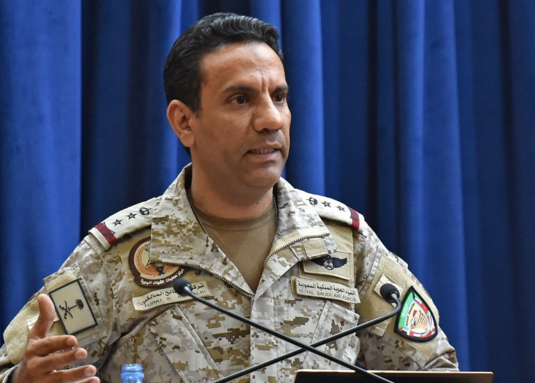 التحالف يتوعد الحوثيين برد حازم عقب هجوم مطار الرياض