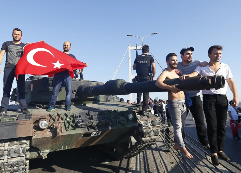 أردوغان: 15 تموز رسّخ الديمقراطية وعزّز قوة الدولة التركية