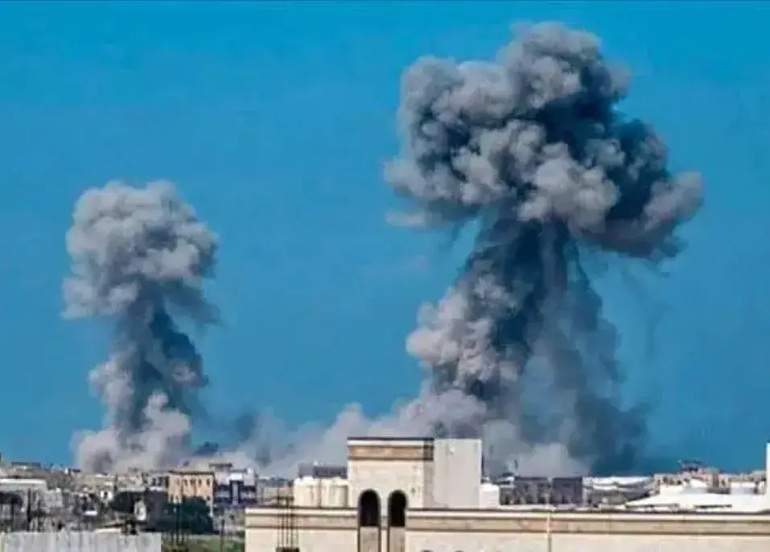 الحوثيون يستهدفون المخا ومأرب بصواريخ باليستية 