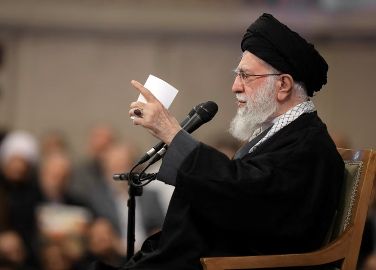 تقرير صهيوني يكشف الفشل الإستراتيجي في إسقاط النظام الإيراني