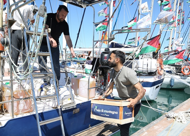 اسطول الصمود العالمي يستعد للانطلاق من إيطاليا نحو غزة