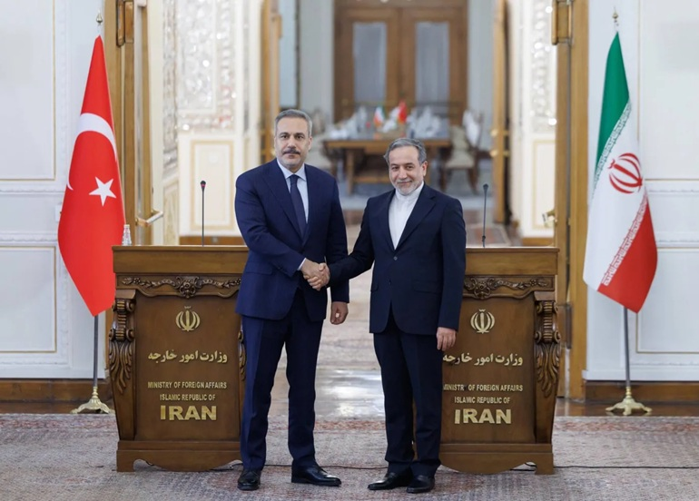 تحالف مكة يعقد أول جلسة مفاوضات مع طهران