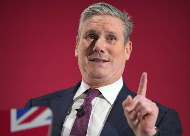 ستارمر يواجه تمرداً داخلياً وأزمة ثقة تهدد الحكومة البريطانية