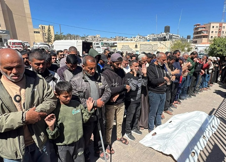  5 شهداء بينهم طفل في استهدافات صهيونية طالت قطاع غزة