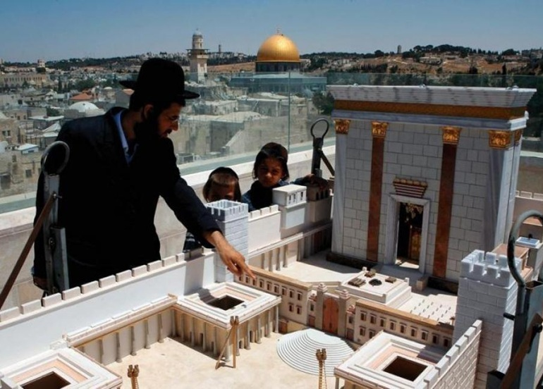 محافظة القدس تحذر من استعدادات جماعات "الهيكل" لبناء المعبد على أنقاض الأقصى