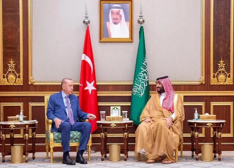 تركيا ترحب بالتحالف البحري الدفاعي بقيادة السعودية