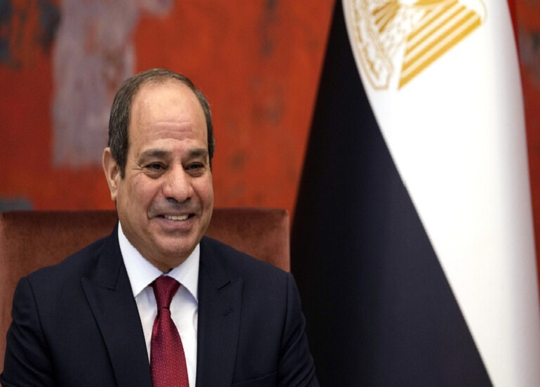 ترحيب في مصر بتأكيد السيسي «عدم المساس بالدستور»