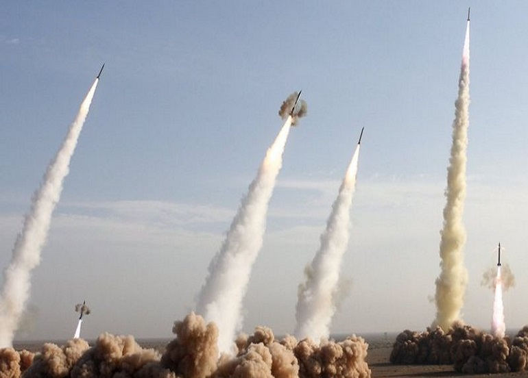 سماع دوي انفجارات في طهران وتفعيل أنظمة الدفاع الجوي