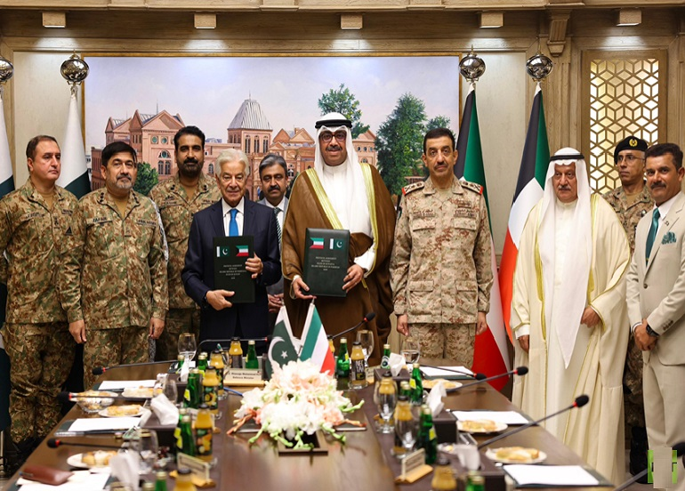 الكويت تعلن إبرام اتفاقية للدفاع والتعاون العسكري المشترك مع باكستان